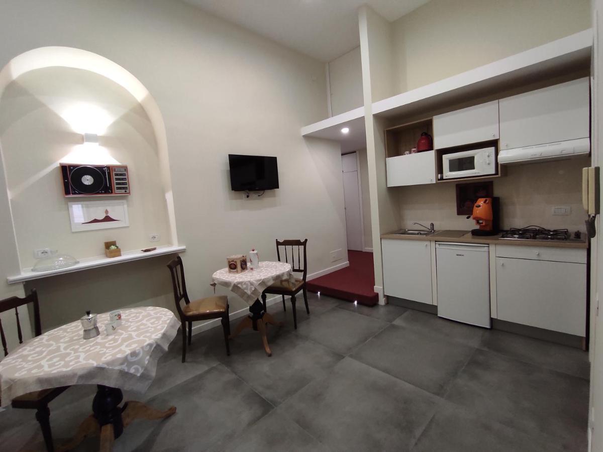 A I R Nacasabella Napoli Bed & Breakfast ภายนอก รูปภาพ